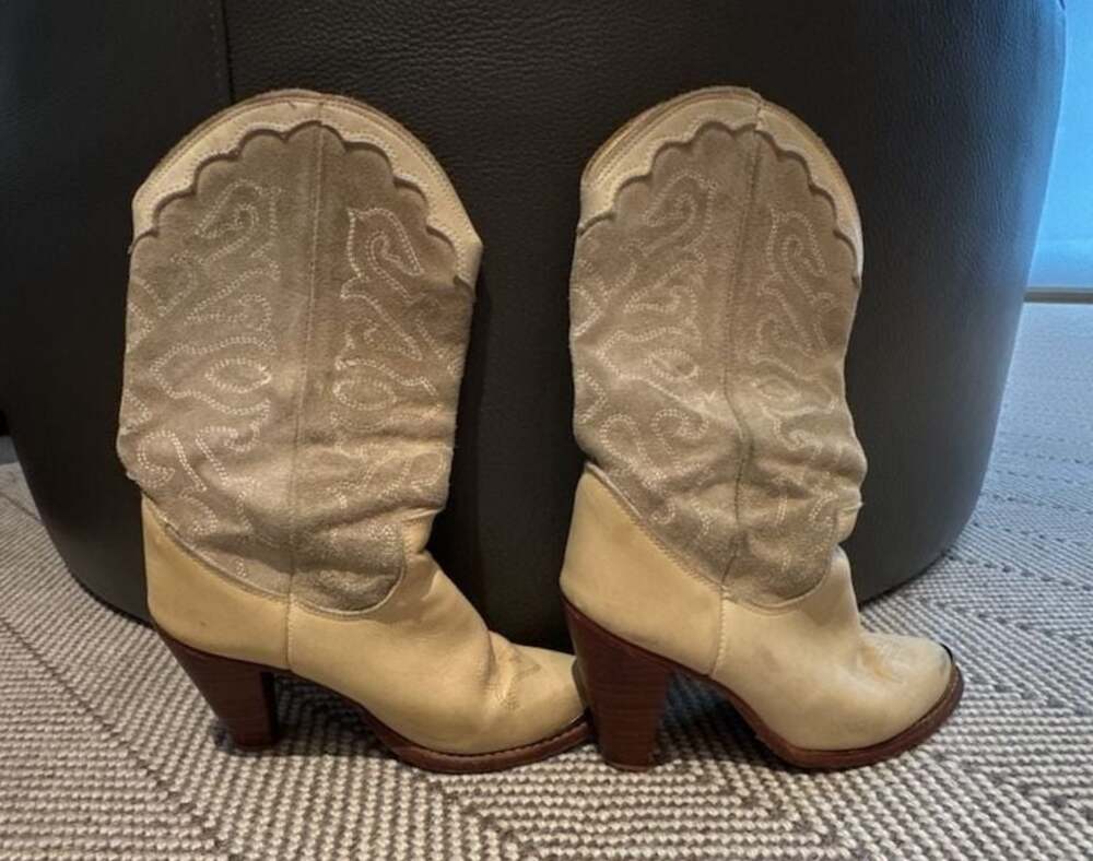 Vintage Zodiac Cream Tan Suede Western Cowboy Boots with Scalloped Top, Metal To
